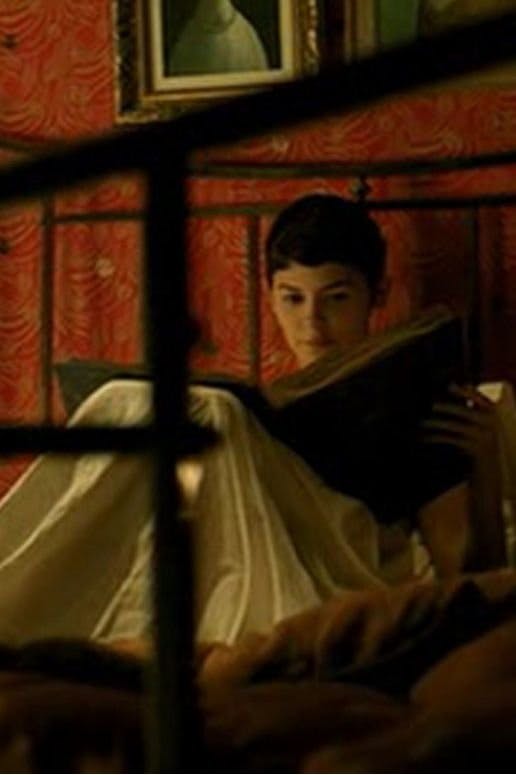 20 onscreen bedrooms we'd love to sleep in Stylist