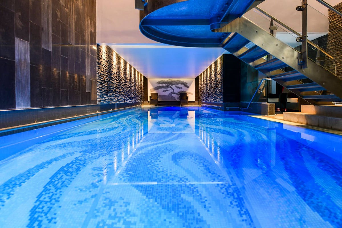 Best Luxury Hotel Swimming Pools Spas And Gyms In London