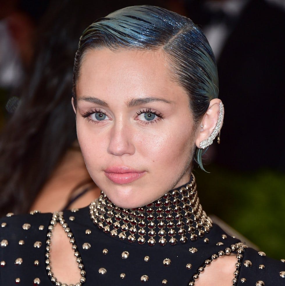 Celebrities who rocked ear cuffs on the red carpet Stylist