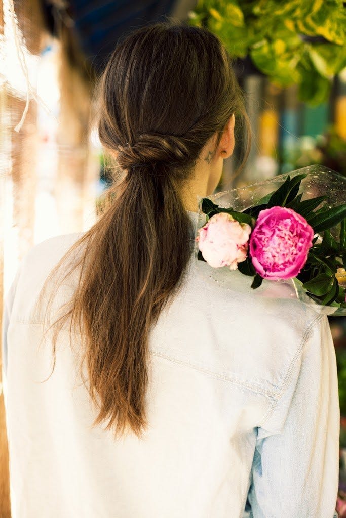 Ten quick and easy hairstyles you can create in 60 seconds 