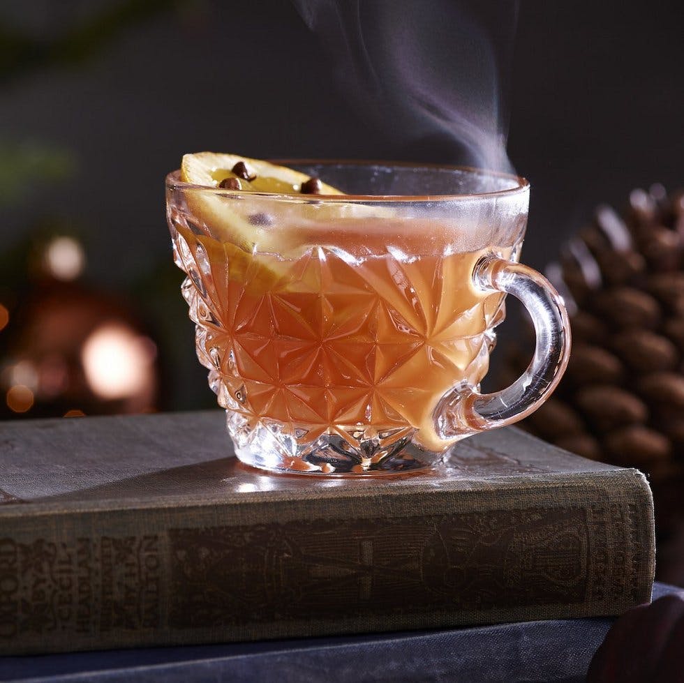 Best hot gin recipes Christmas Cocktails with Gin Mulled Wine