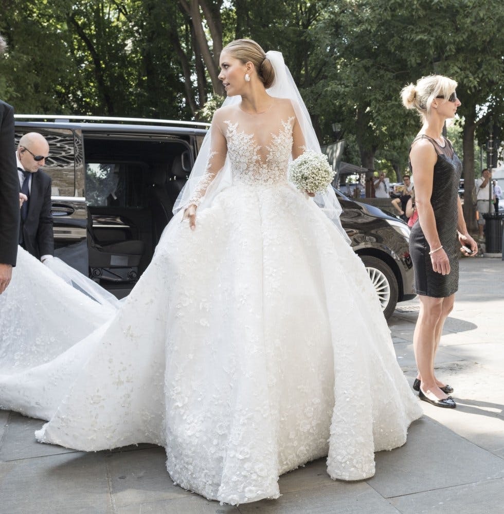 Swarovski Heiress Gets Wed In 46kg Of Glittering Crystals Stylist