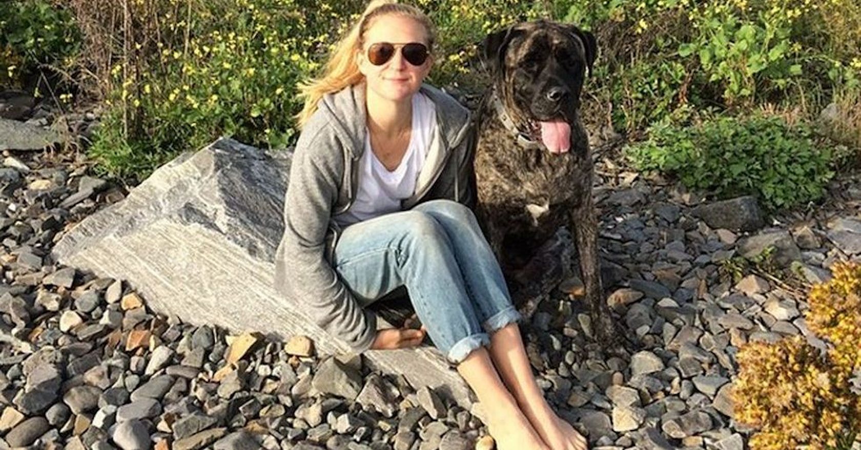 Woman takes dying dog on a bucket list adventure "to indulge and