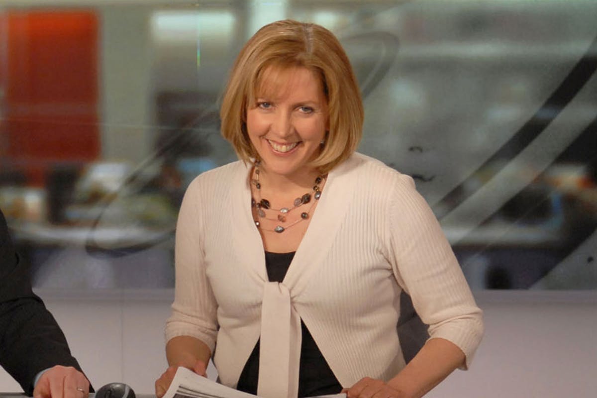 Women show support for BBC editor Carrie Gracie after ... - 1200 x 800 jpeg 59kB
