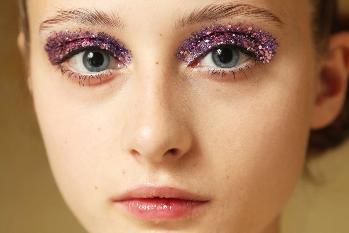 trend on trial glitter eye undercover